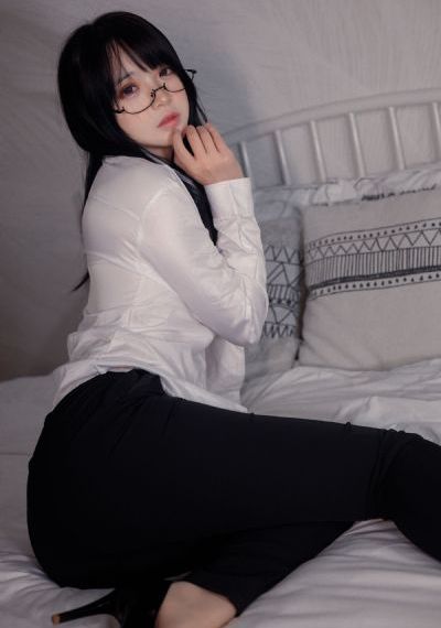 婷婷被公交车猛地进出视频_BD国语电影全集观看