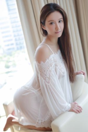 清纯女学生被老头爽文_4K超清在线观看