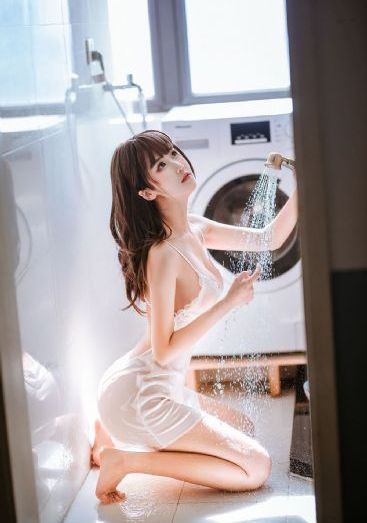三级自拍偷拍_720免费观看
