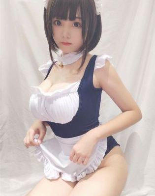 公交车上两个男人揉我_720免费全集观看